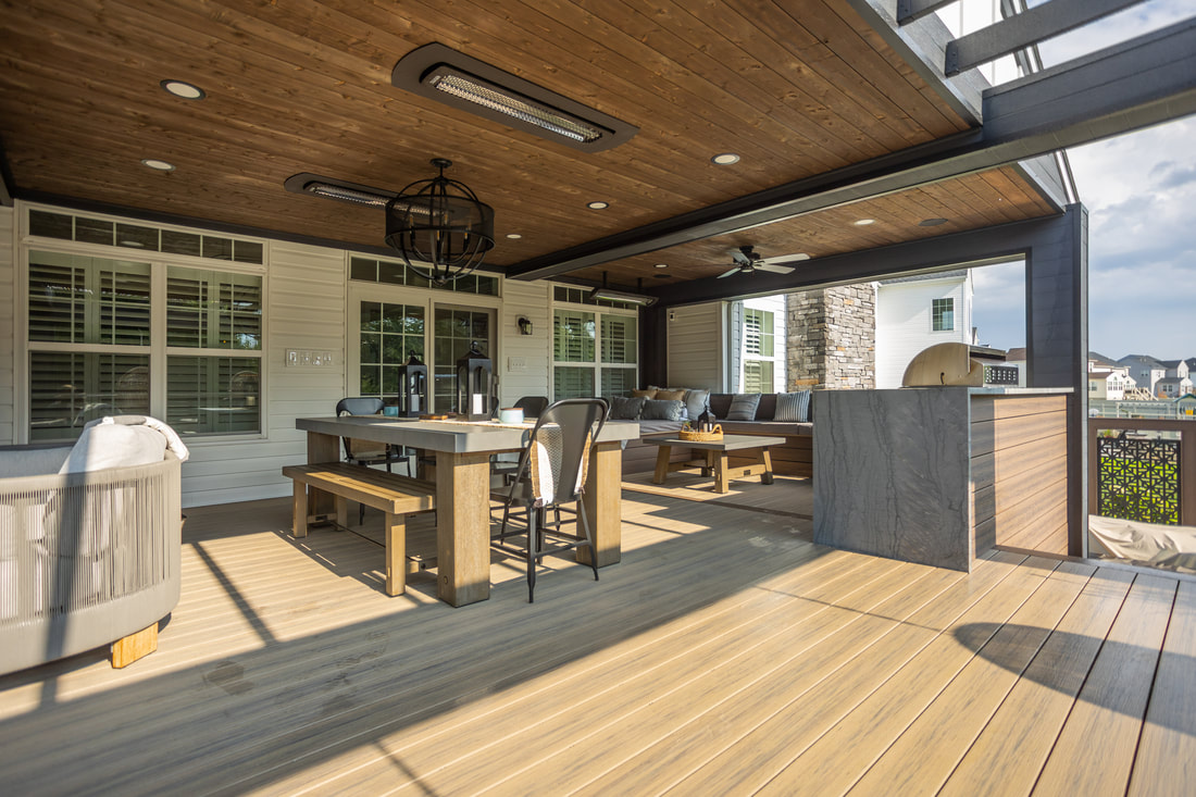 Backyard Deck with Built in Grill